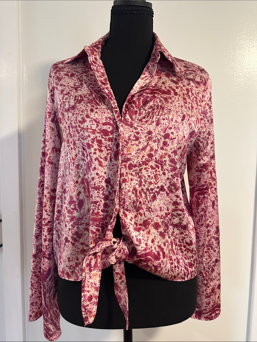 Women’s Tie-Front Blouse in Berry Print